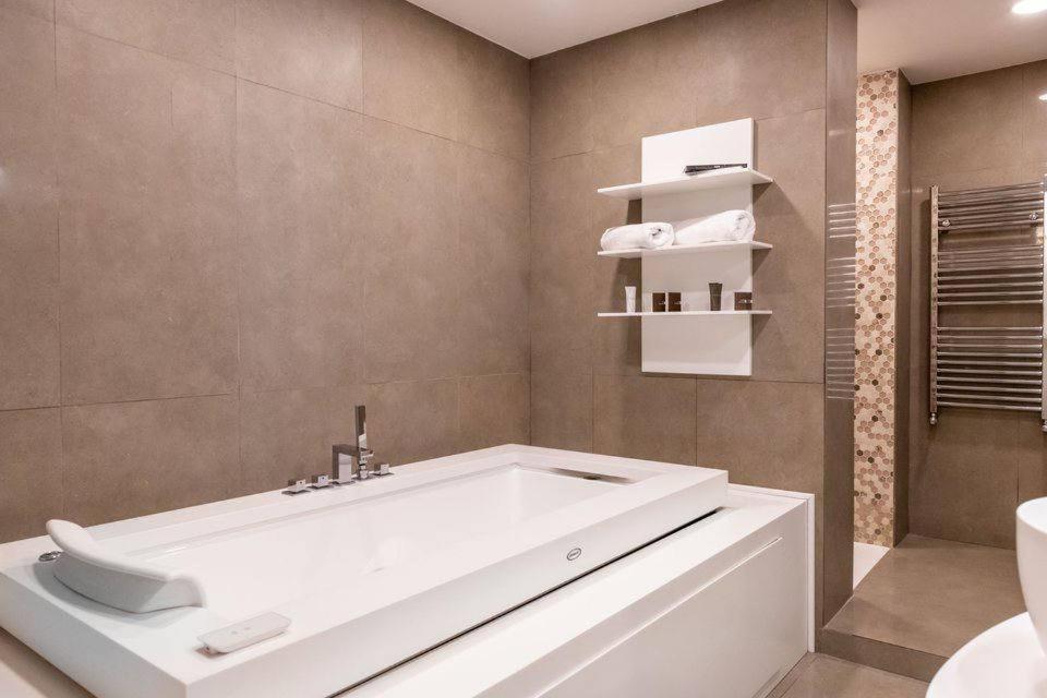 Appartamento [Colosseo] Loft con Jacuzzi Roma Esterno foto